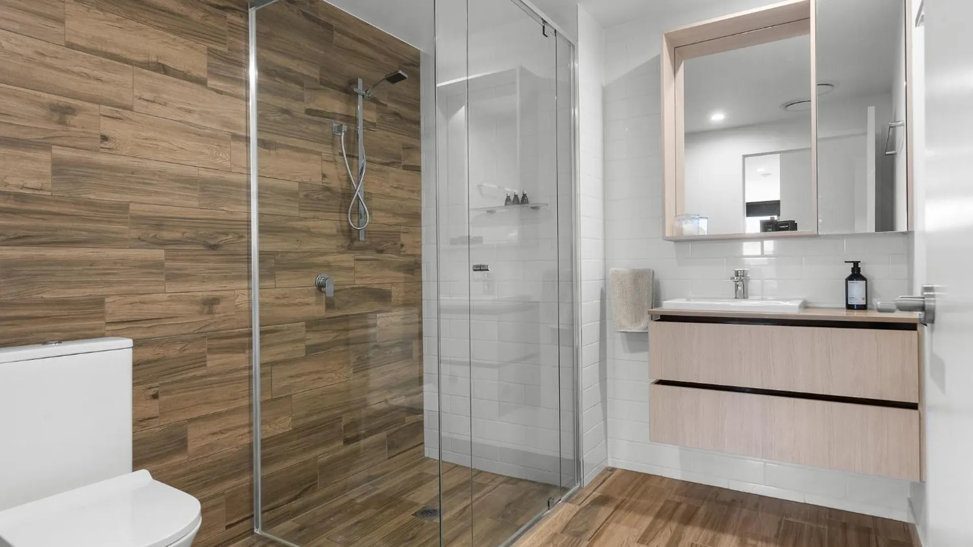 גולד קוסט Immaculate Burleigh Apartment At Sandbar Burleigh Heads